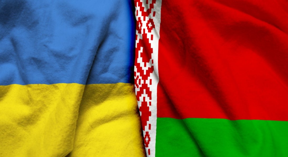 Україна викликає посла з Білорусі