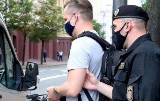 У Мінську затримали 20 журналістів, які висвітлювали протести