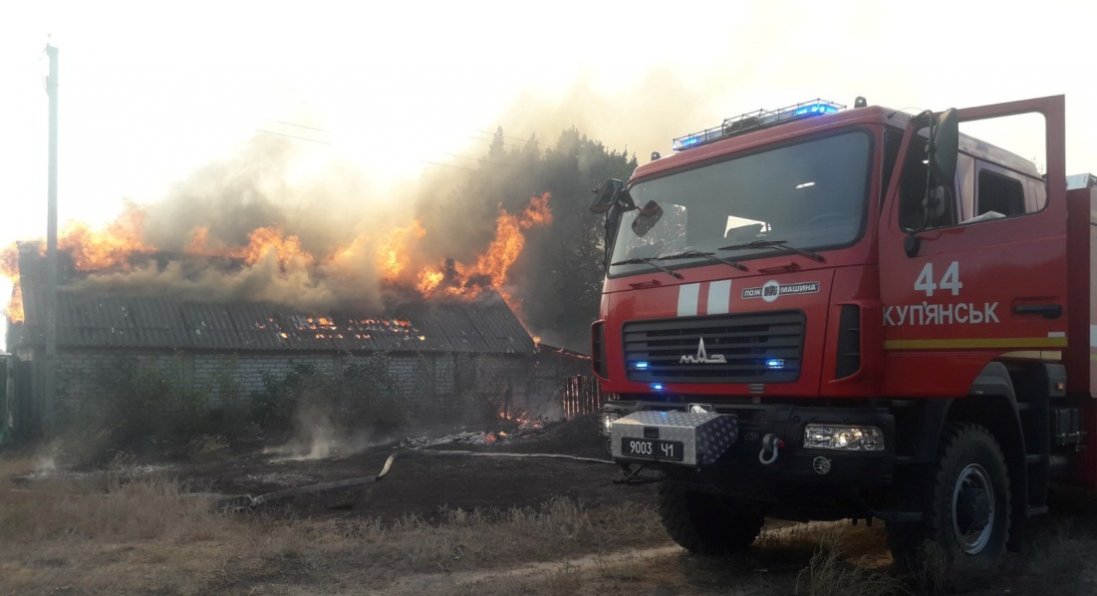 На Харківщині - масштабна пожежа: горить 80 га лісу