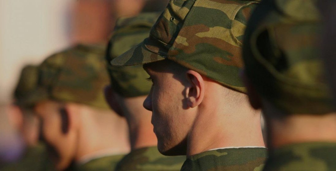 На Одещині строковика під сонцем на плацу заганяли до інсульту