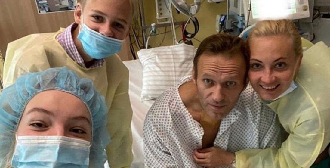 Навального виписали з лікарні, хоча до повного одужання ще далеко