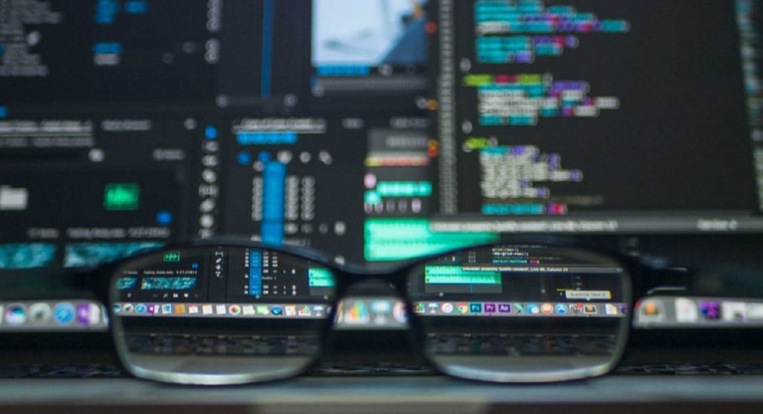 В Україні зловмисники зламали держсайти та публікують фейки