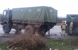У Запорізькій області військова вантажівка протаранила легковик: є постраждалі