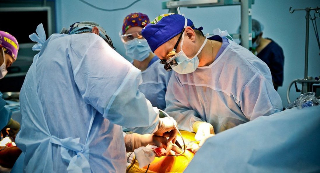 На Волині провели одразу дві родинні трансплантації нирки