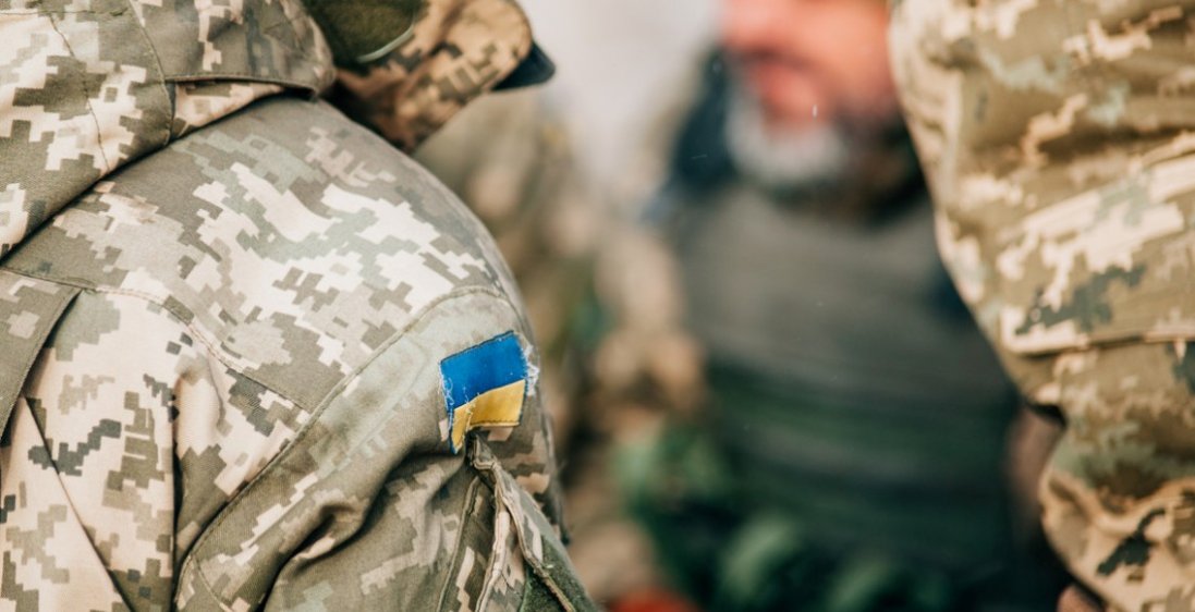 На адмінкордоні з Кримом знайшли задушеним українського військового