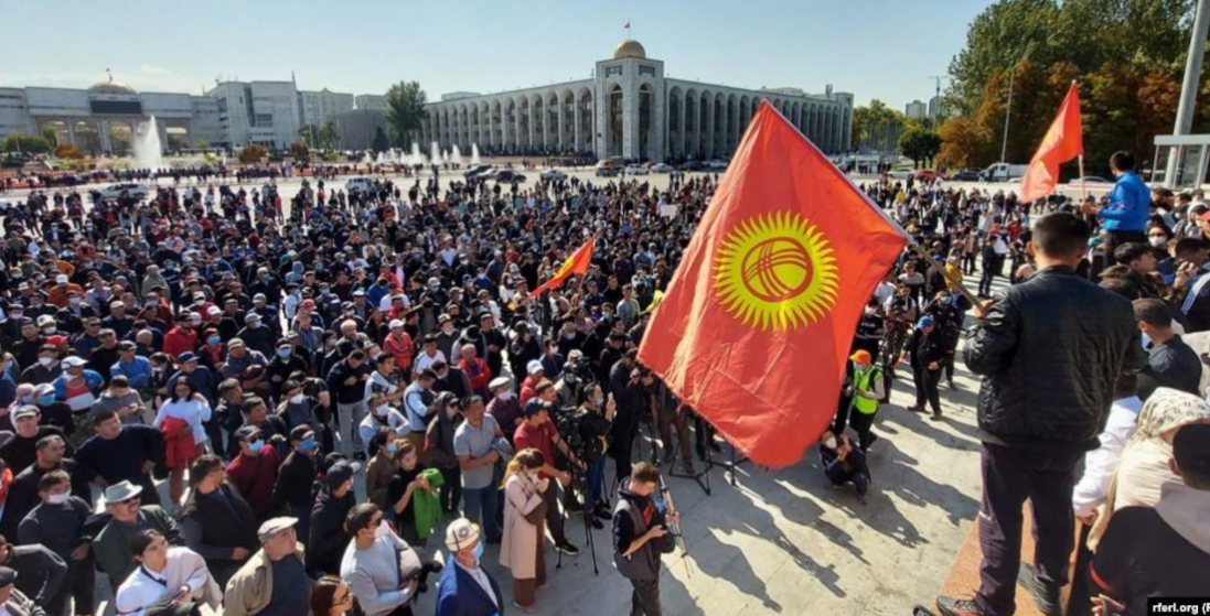 Протести в Киргистані: захоплена будівля парламенту