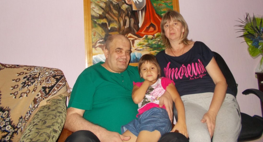 Руками сканує людський організм і краще за апаратуру знаходить причини хвороб