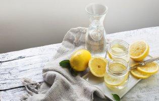 Чому потрібно пити теплу воду з лимоном