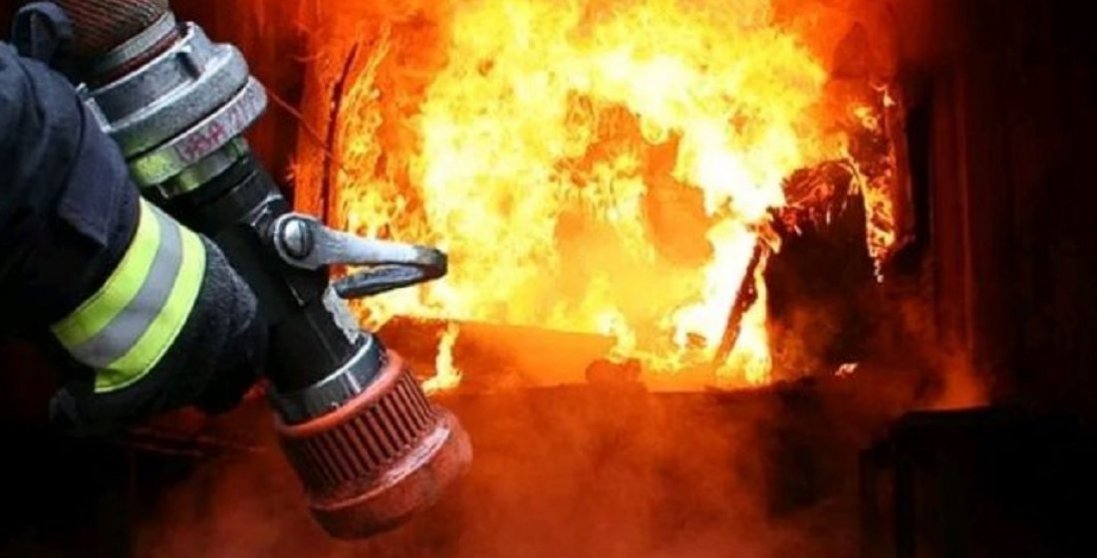 Пожежа в центрі Луцька: рятувальники повідомили про її причини