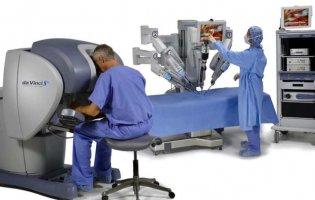 У лікарні Львова працюватиме робот-хірург