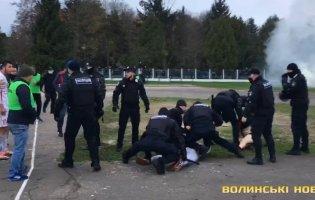 Між фанатами ФК «Волинь» та поліцією стався конфлікт