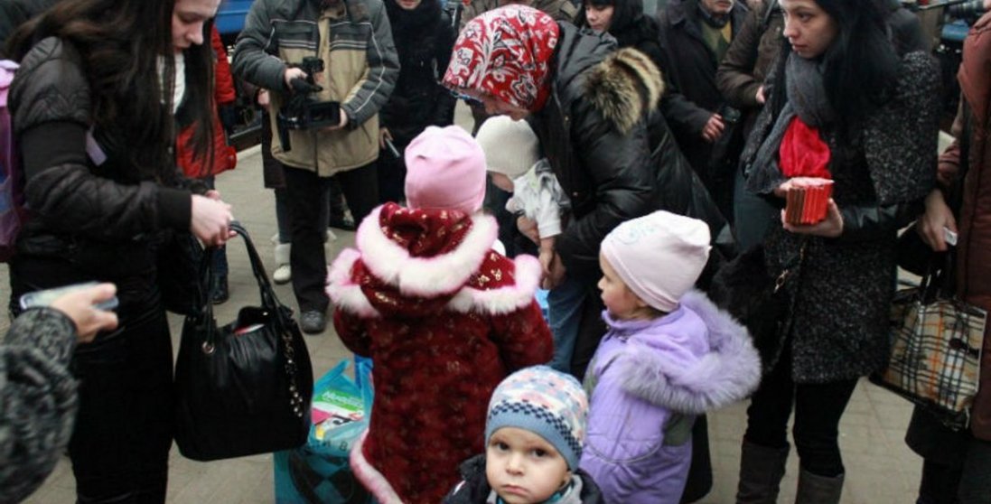 США запустили програму підтримки переселенців з Донбасу