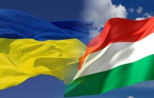 Угорщина «викликала на коврик» українського посла: чому
