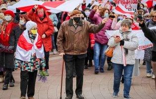 У Мінську більше тисячі пенсіонерів протестують проти насильства і беззаконня