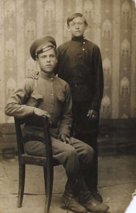 Дмитро та Пилип Зосюки, 1916 р., м. Березне.