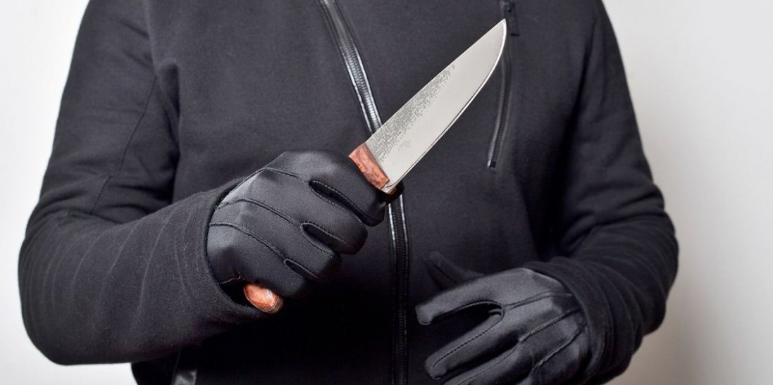 У Франції  чоловік з психічними розладами з ножем напав на людей: є поранені