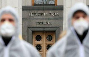 В Україні з 19 грудня посилюють карантин: що заборонять