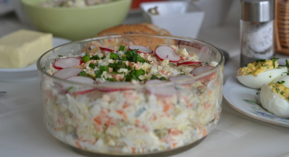 Як зготувати смачний салат з морепродуктів