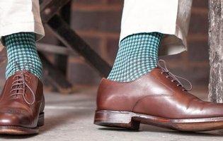 Яскраві шкарпетки на щодень: як доповнити свій образ