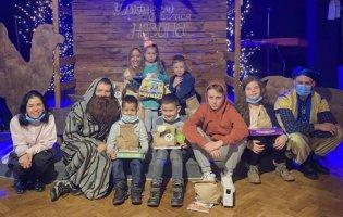 «Чужих дітей не буває»: у Луцьку різдвяні подарунки отримали більш 200 дітей