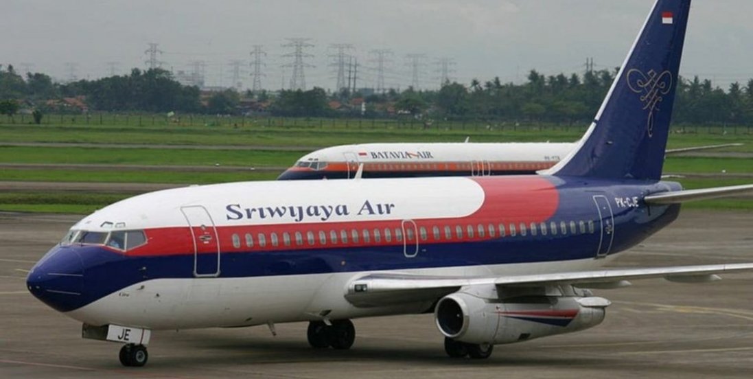 В Індонезії впав Boeing: перевіряють наявність українців серед пасажирів
