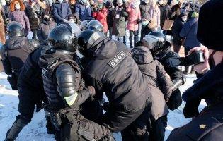 У Росії масові протести проти арешту Навального: що відомо