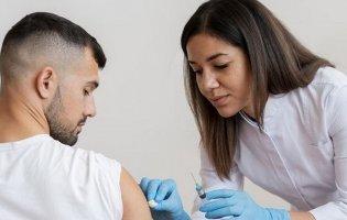 В Єгипті розпочали масову вакцинацію від коронавірусу