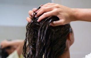 Маски для волосся в домашніх умовах: прості рецепти