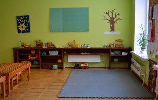 У луцькому Центрі реабілітації дітей з інвалідністю — нове покриття для підлоги