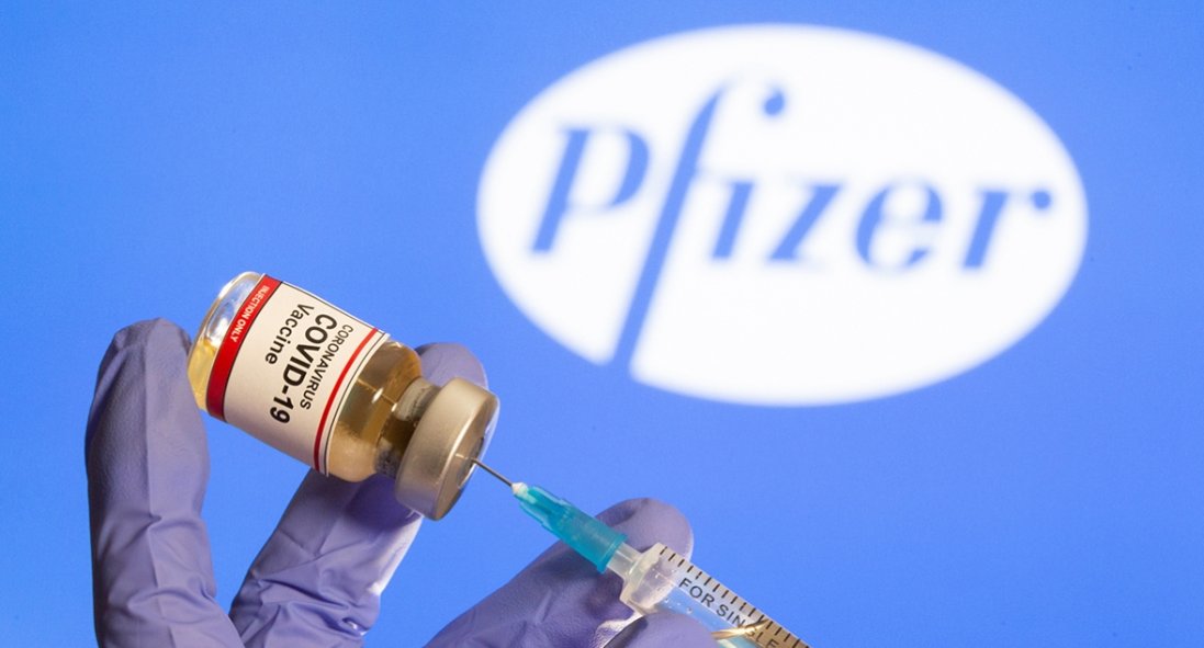 Чому в Україну затримуються вакцина Pfizer