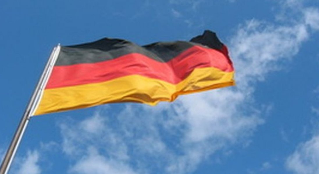 Німеччина збирається прибрати зі своєї конституції слово «раса»
