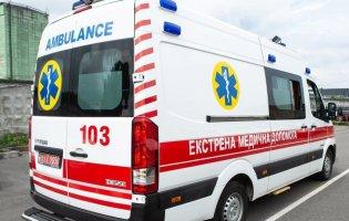 На Харківщині напали на бригаду швидкої допомоги: водія і медсестру госпіталізували