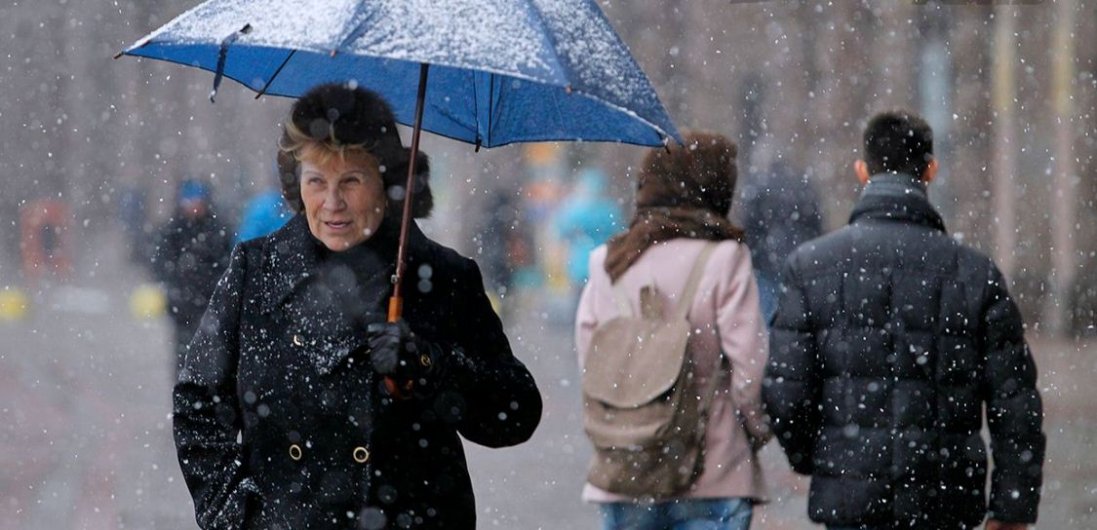 Похолодання  та мокрий сніг: яким буде  кінець березня в Україні