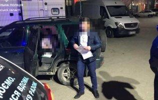 У Львові зупинили авто, за кермом якого їхала 14-річна дівчинка