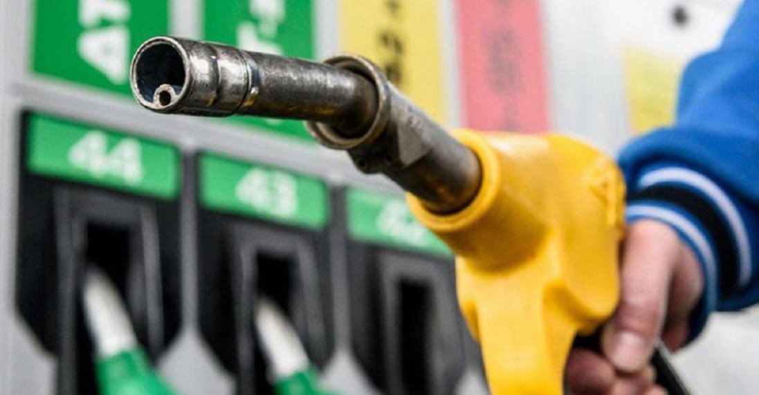 В Україні ціни на бензин почали стрімко падати