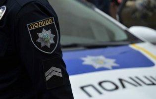 У Києві затримали поліцейського, який вкрав гроші в постраждалого в ДТП