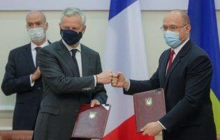 Україна та Франція підписали угоди на €1,3 млрд