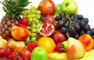 Які фрукти і ягоди треба їсти з кісточками