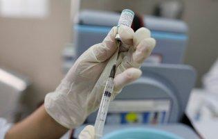 В Польщі планують карати тих, хто відмовляється від вакцинації