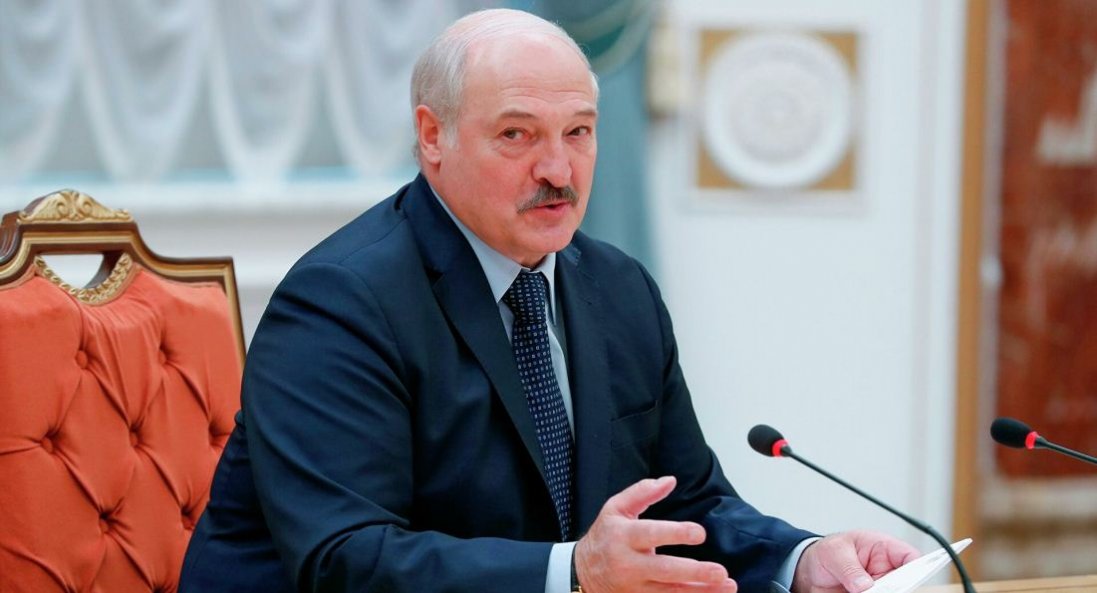 Лукашенко хоче відкрити авіарейси в Крим
