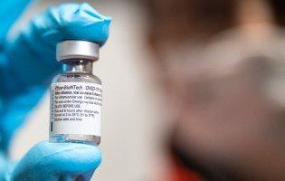 В Україну доставили ще одну партію вакцини Pfizer
