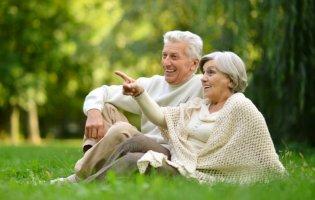 Розлучився з професоркою і став щасливим з прибиральницею