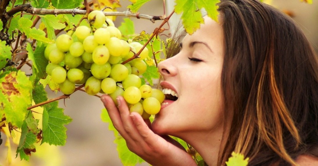 Чому сон про виноград найбажаніший для жінок