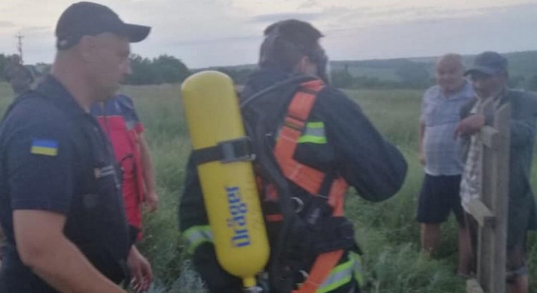 Рятувальники виявили два трупи: на Одещині хлопчик загинув, впавши у колодязь, а батько поліз рятувати