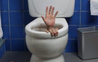 Смітник чи унітаз? Як і чому каналізації перетворюються на звалища