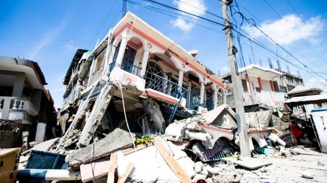 Чорний день для Гаїті: кількість жертв землетрусу зросла до майже 1300 осіб