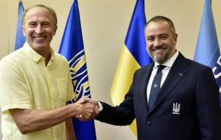 Збірна з футболу України отримала нового тренера