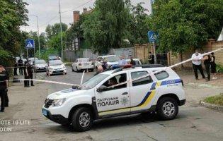У Києві невідомі стріляли з автомата