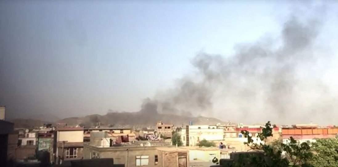«Загинули дев’ять членів однієї сім'ї». Очевидці розповіли про наслідки авіаудару США в Кабулі