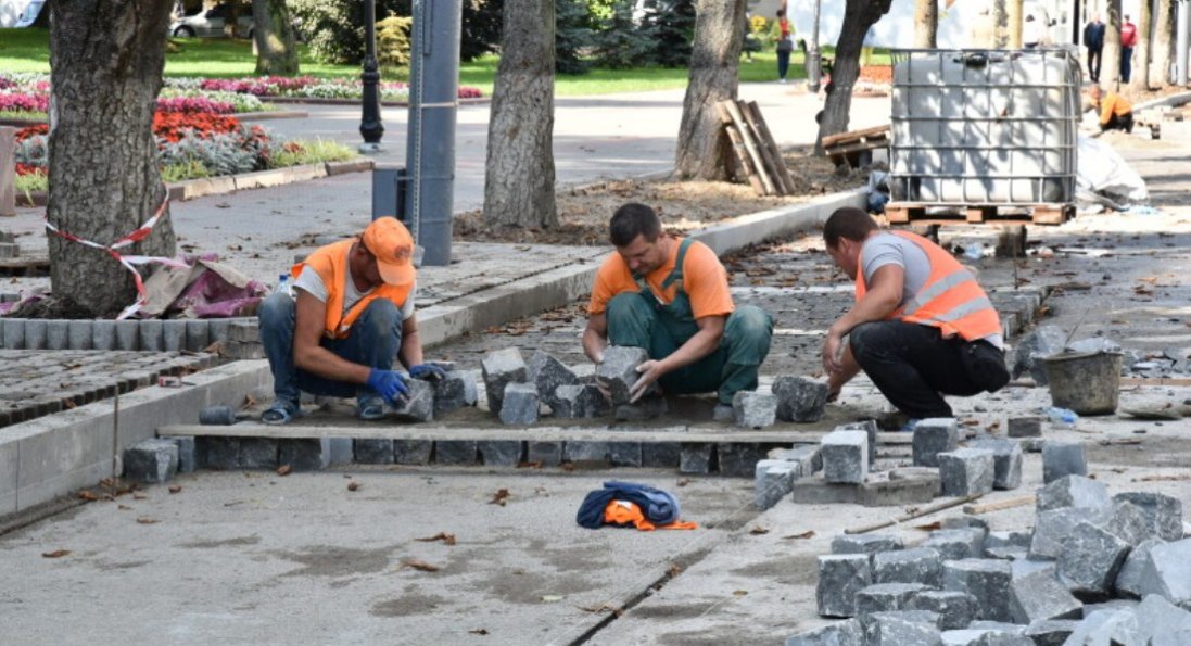 На якому етапі ремонт дороги на проспекті Волі в Луцьку